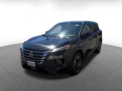 Used 2025 Nissan Rogue SV FWD image 7