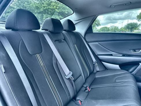 Used 2024 Hyundai Elantra SEL w/ Convenience Package FWD image 26