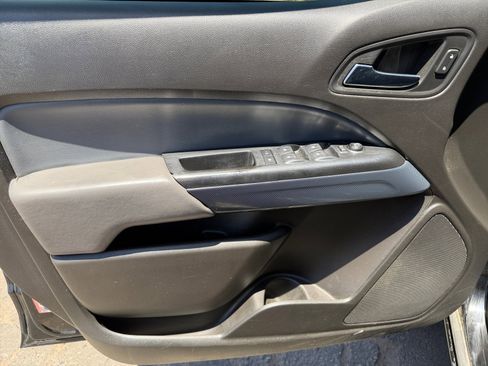 Used 2016 Chevrolet Colorado Z71 RWD image 13