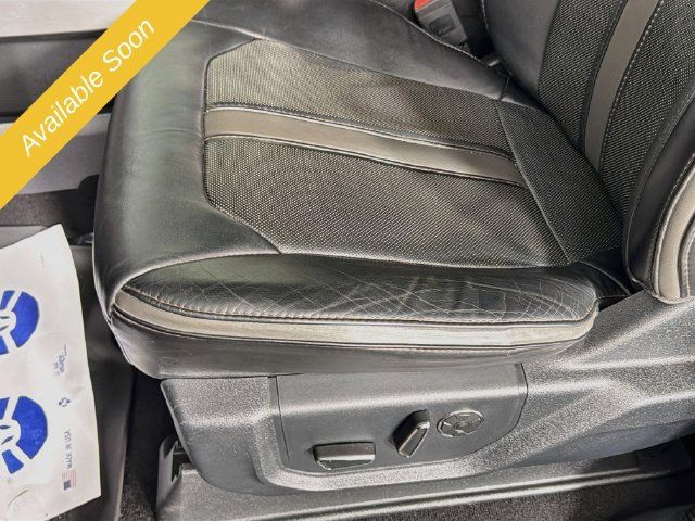 Used 2019 Ford F250 Platinum w/ Platinum Ultimate Package AWD/4WD image 19