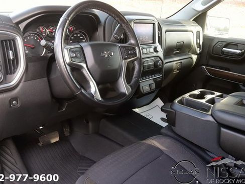 Used 2020 Chevrolet Silverado 1500 LT Trail Boss w/ Bed Protection Package image 15