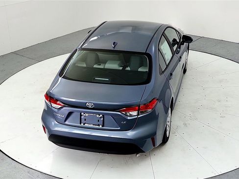 Used 2023 Toyota Corolla LE w/ Carpet Mat Package (TMS) image 18