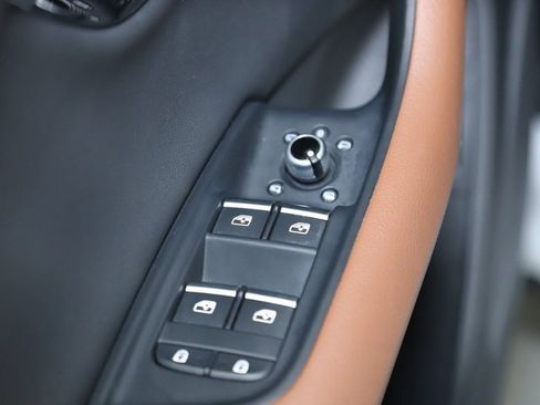 Used 2023 Audi Q7 2.0T Premium w/ Towing Package image 20