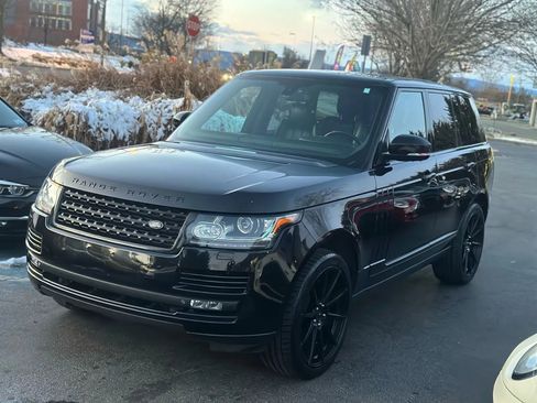 Used 2015 Land Rover Range Rover Supercharged image 2