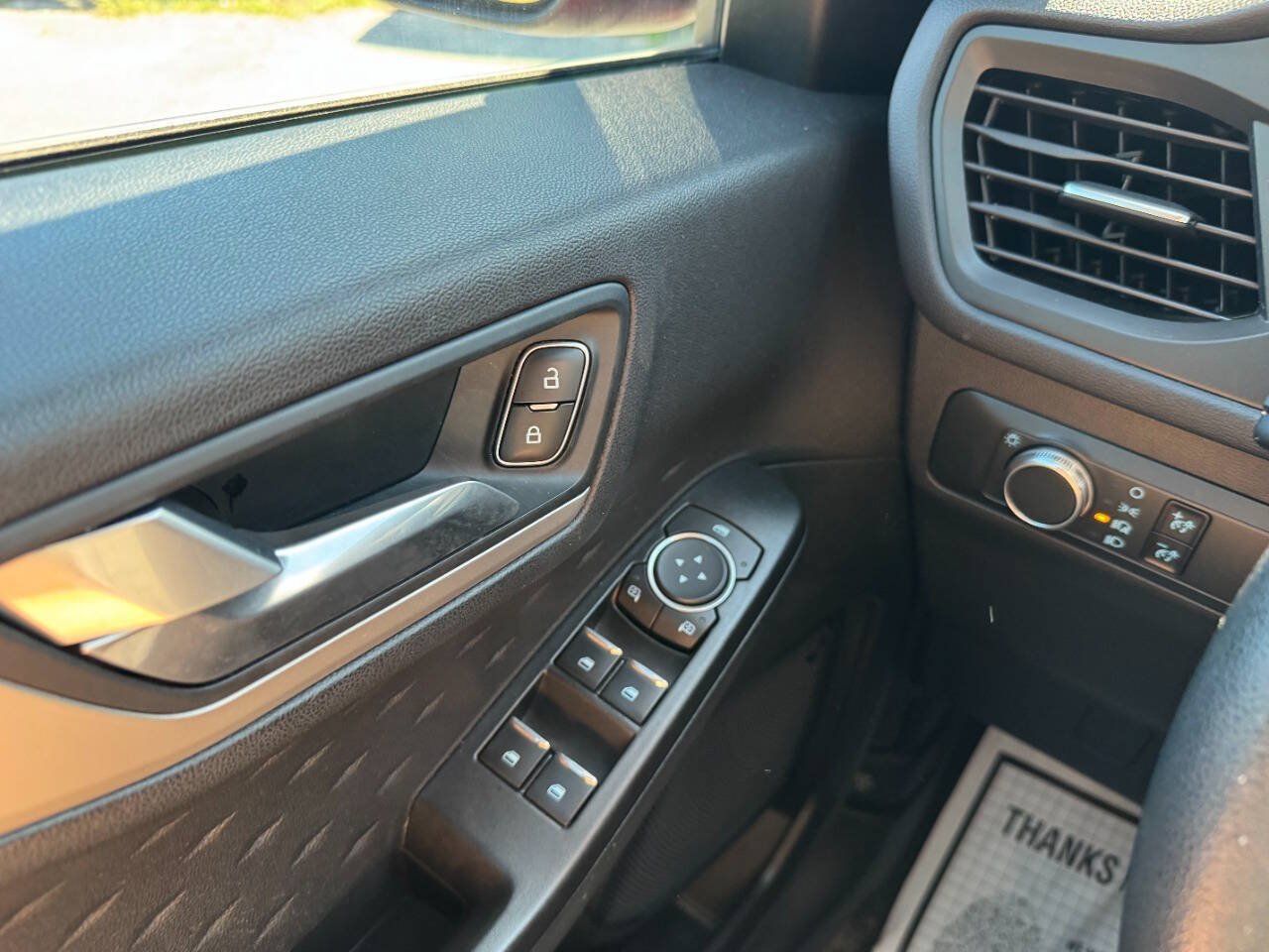 Used 2020 Ford Escape SE FWD image 26