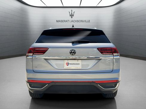 Used 2021 Volkswagen Atlas Cross Sport SE image 19
