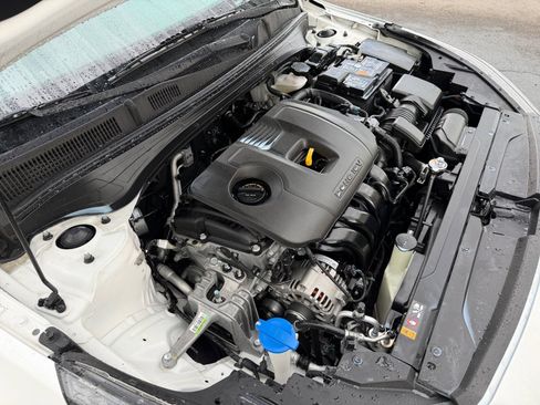 Used 2023 Kia Forte LXS w/ LXS Technology Package FWD image 32