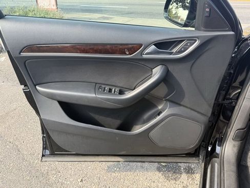 Used 2018 Audi Q3 2.0T Premium Plus w/ Premium Plus Package image 15