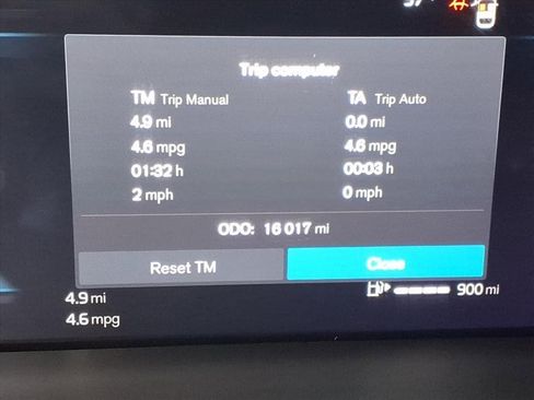 Certified 2025 Volvo XC60 B5 Plus image 29