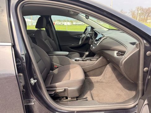 Used 2023 Chevrolet Malibu LT FWD image 29