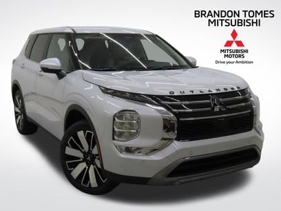 New 2025 Mitsubishi Outlander SE