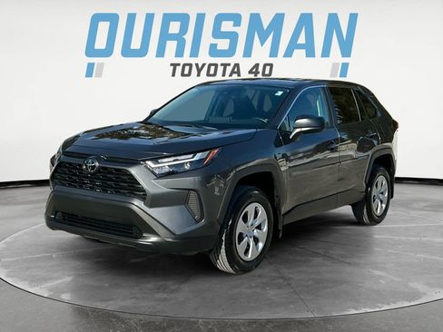 Used 2025 Toyota RAV4 LE image 3