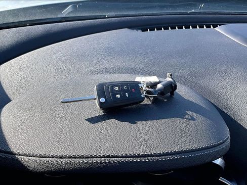 Used 2014 Chevrolet Malibu LT w/ Power Convenience Package image 12