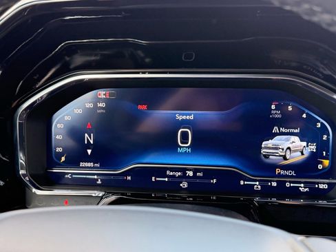 Used 2024 Chevrolet Silverado 1500 RST AWD/4WD image 17