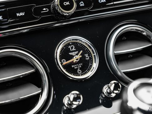 Used 2022 Bentley Continental GT AWD/4WD image 65