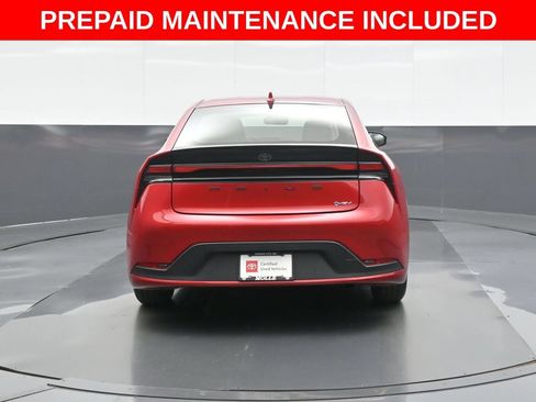 Certified 2025 Toyota Prius LE FWD image 6