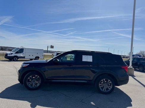 Certified 2024 Ford Explorer XLT w/ Equipment Group 202A image 5