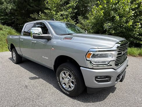 Used 2024 RAM 2500 Laramie w/ Safety Group AWD/4WD image 4
