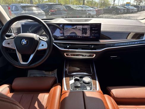 Used 2026 BMW X7 xDrive40i w/ Premium Package AWD/4WD image 16