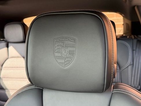 New 2026 Porsche Macan Turbo image 19