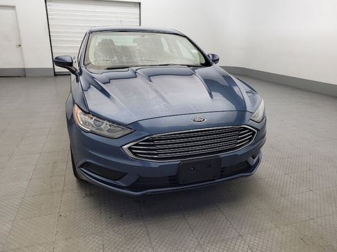 Used 2018 Ford Fusion SE w/ Fusion SE Technology Package image 14