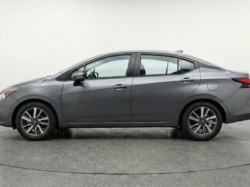 Used 2025 Nissan Versa SV image 5