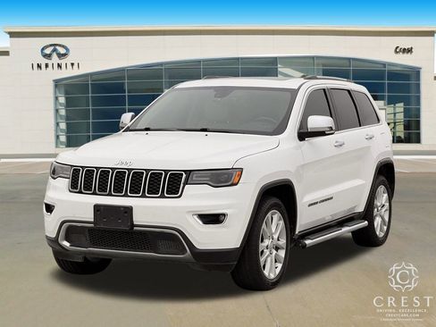 Used 2017 Jeep Grand Cherokee Limited w/ Luxury Group II image 9