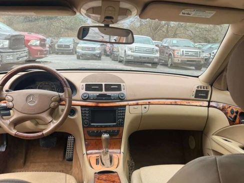 Used 2007 Mercedes-Benz E 320 BlueTEC Sedan image 12