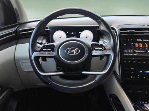 Used 2022 Hyundai Tucson Limited w/ Cargo Package AWD/4WD image 10