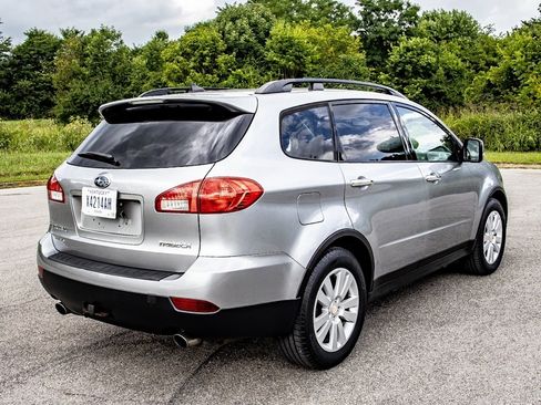 Used 2011 Subaru Tribeca Limited w/ PWR Moonroof & Navigation Pkg image 32