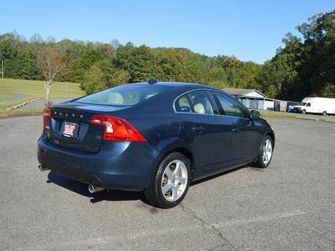 Used 2013 Volvo S60 T5 image 8