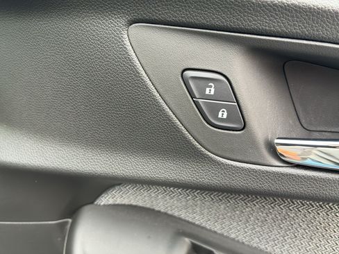 Used 2023 Chevrolet TrailBlazer LT FWD image 60