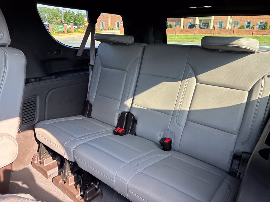 Used 2022 GMC Yukon XL SLT w/ SLT Premium Package AWD/4WD image 19