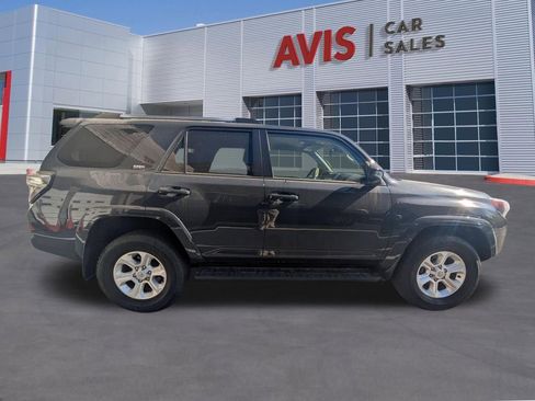 Used 2024 Toyota 4Runner SR5 AWD/4WD image 5