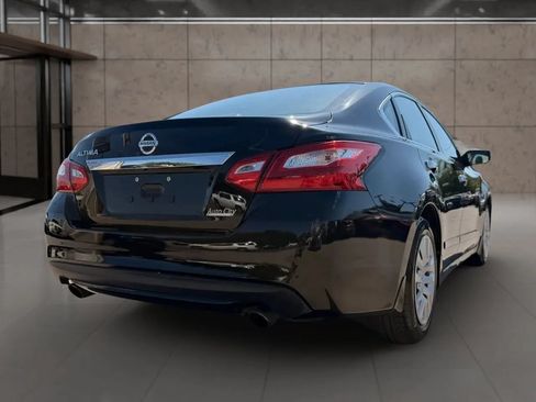 Used 2016 Nissan Altima 2.5 S w/ Power Driver Seat Package FWD image 14