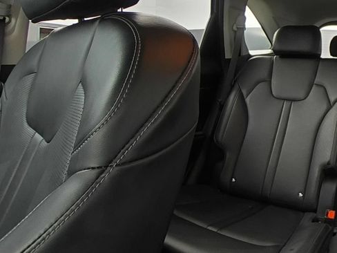 Used 2025 Kia Sorento EX FWD image 12