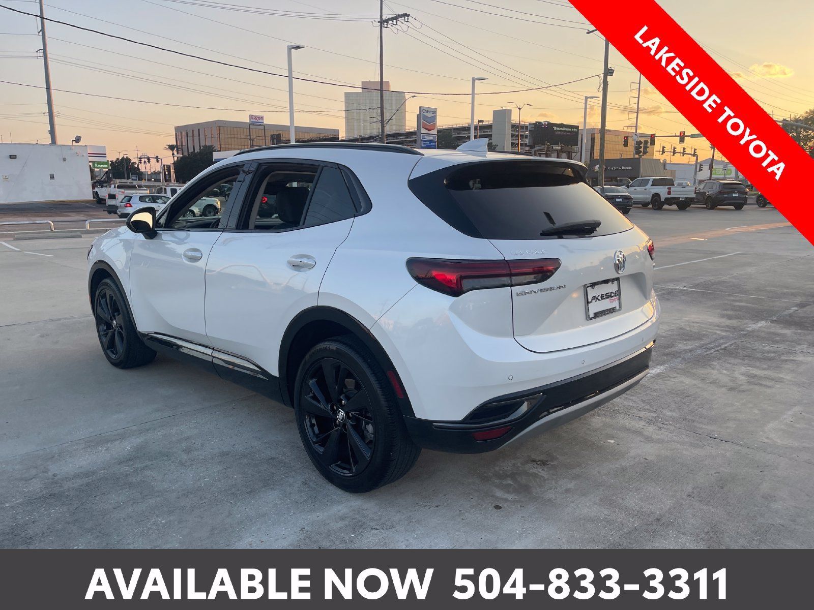 Used 2023 Buick Envision Essence w/ Sport Touring Package FWD image 3