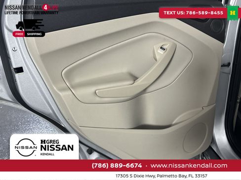 Used 2017 Ford Escape Titanium image 33