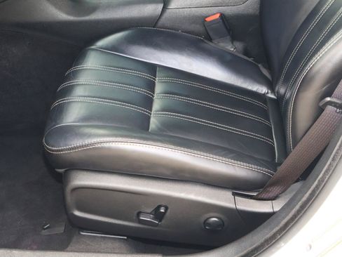 Used 2023 Chrysler 300 S RWD image 14