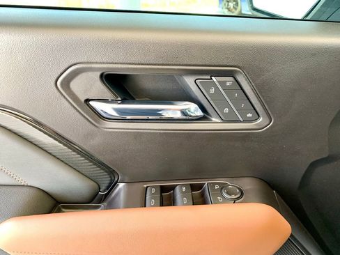 Used 2026 GMC Canyon AT4 w/ Technology Plus Package AWD/4WD image 13