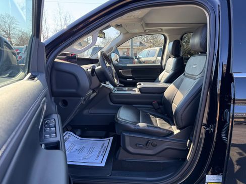 Used 2025 Ford Expedition Max Platinum image 10