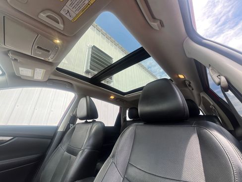 Used 2017 Nissan Rogue SL w/ SL Premium Package image 10