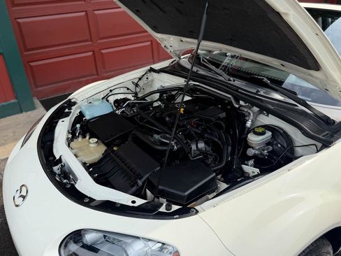 Used 2008 MAZDA MX-5 Miata Touring RWD image 39