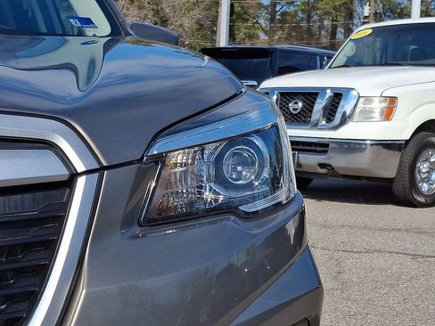 Used 2020 Subaru Forester Premium image 10