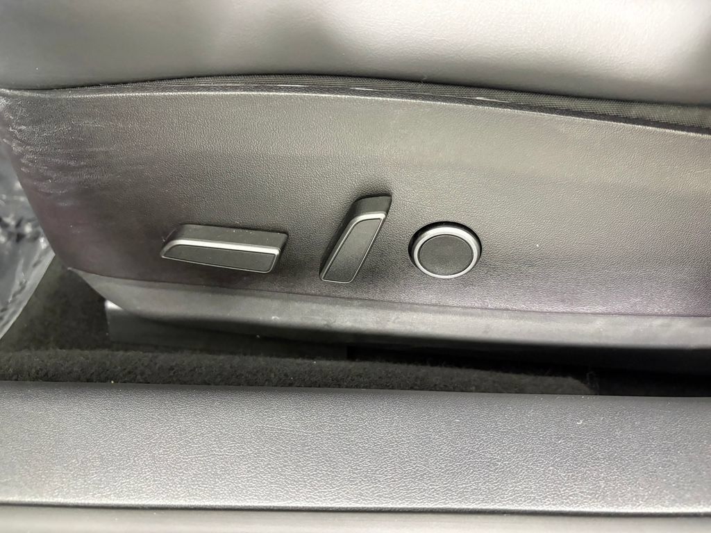 Used 2022 Tesla Model 3 Long Range AWD/4WD image 14