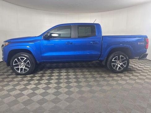 Used 2024 Chevrolet Colorado Z71 w/ Advanced Trailering Package AWD/4WD image 7