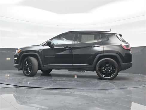 Used 2018 Jeep Compass Altitude image 54