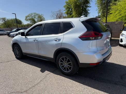 Used 2020 Nissan Rogue S FWD image 7