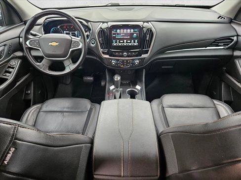 Used 2018 Chevrolet Traverse Premier w/ Driver Confidence II Package FWD image 20