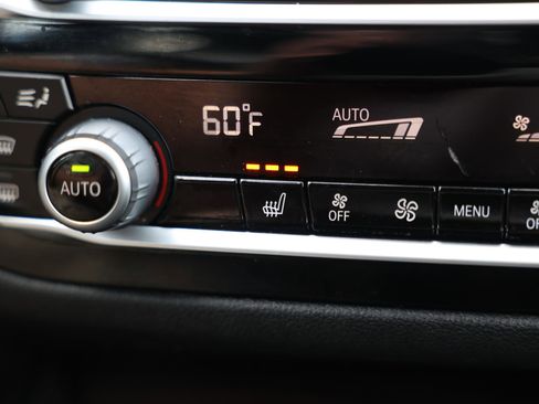 Used 2018 BMW 530i w/ Premium Package RWD image 38